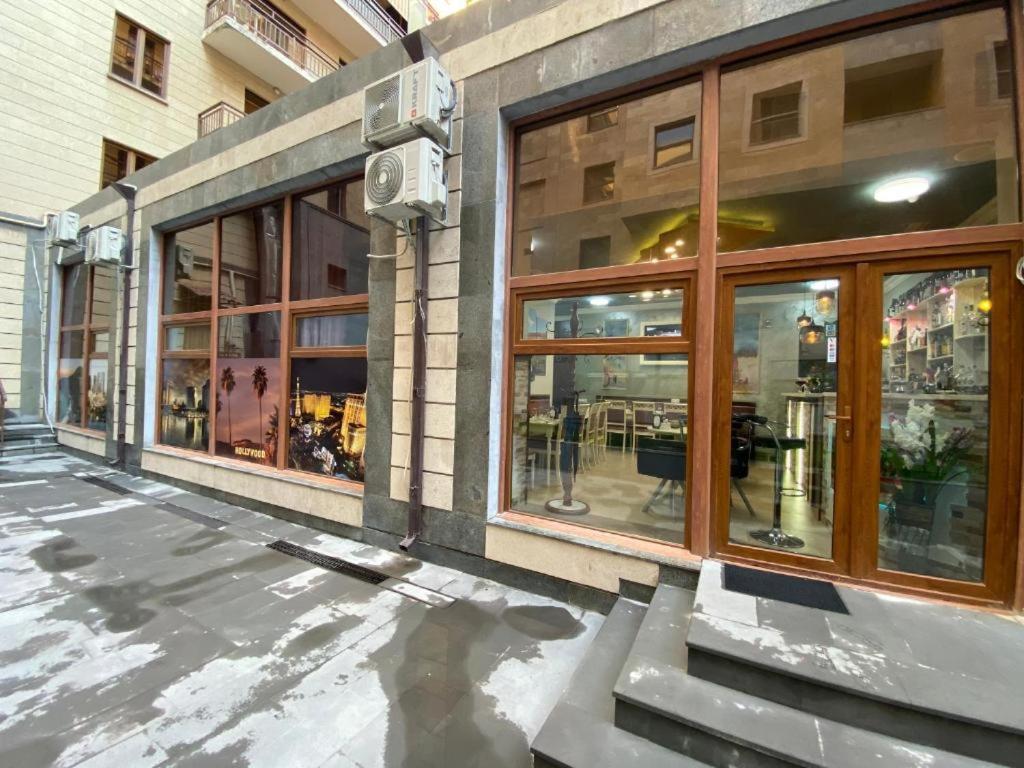 California Boutique Hotell Jerevan Eksteriør bilde